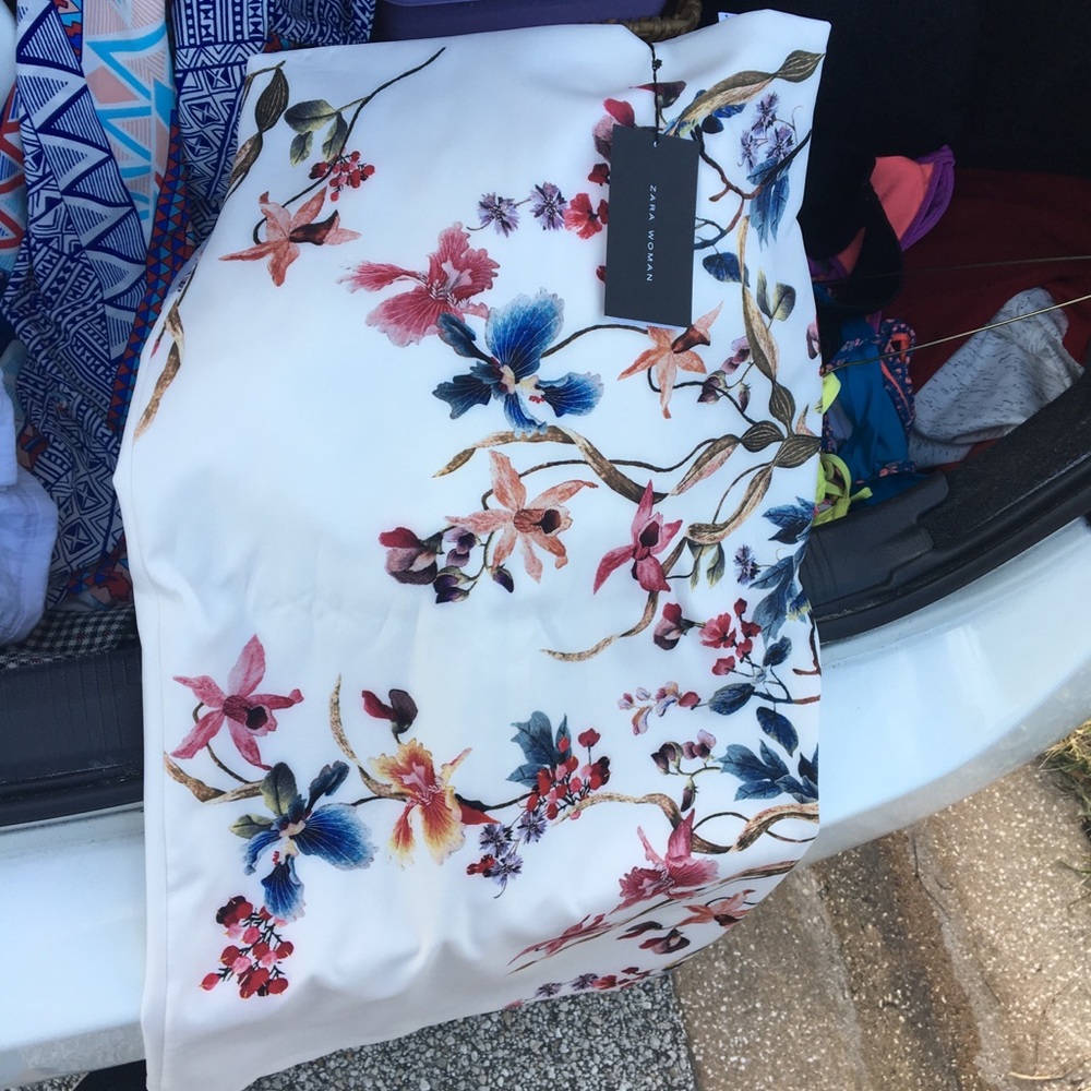 Pencil skirt